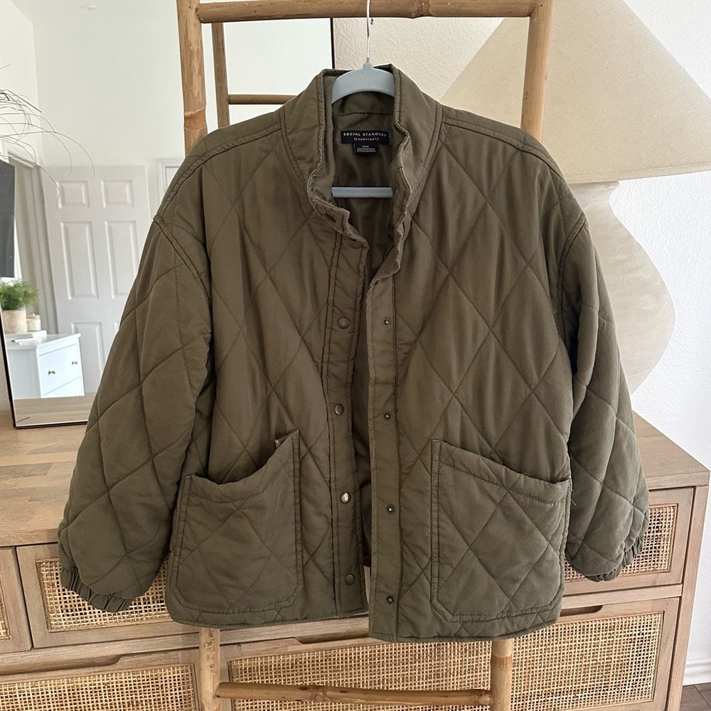 Social Standard Sanctuary Olive Green Quilted Jacket Sz M